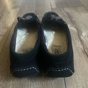 Ugg cozy slippers